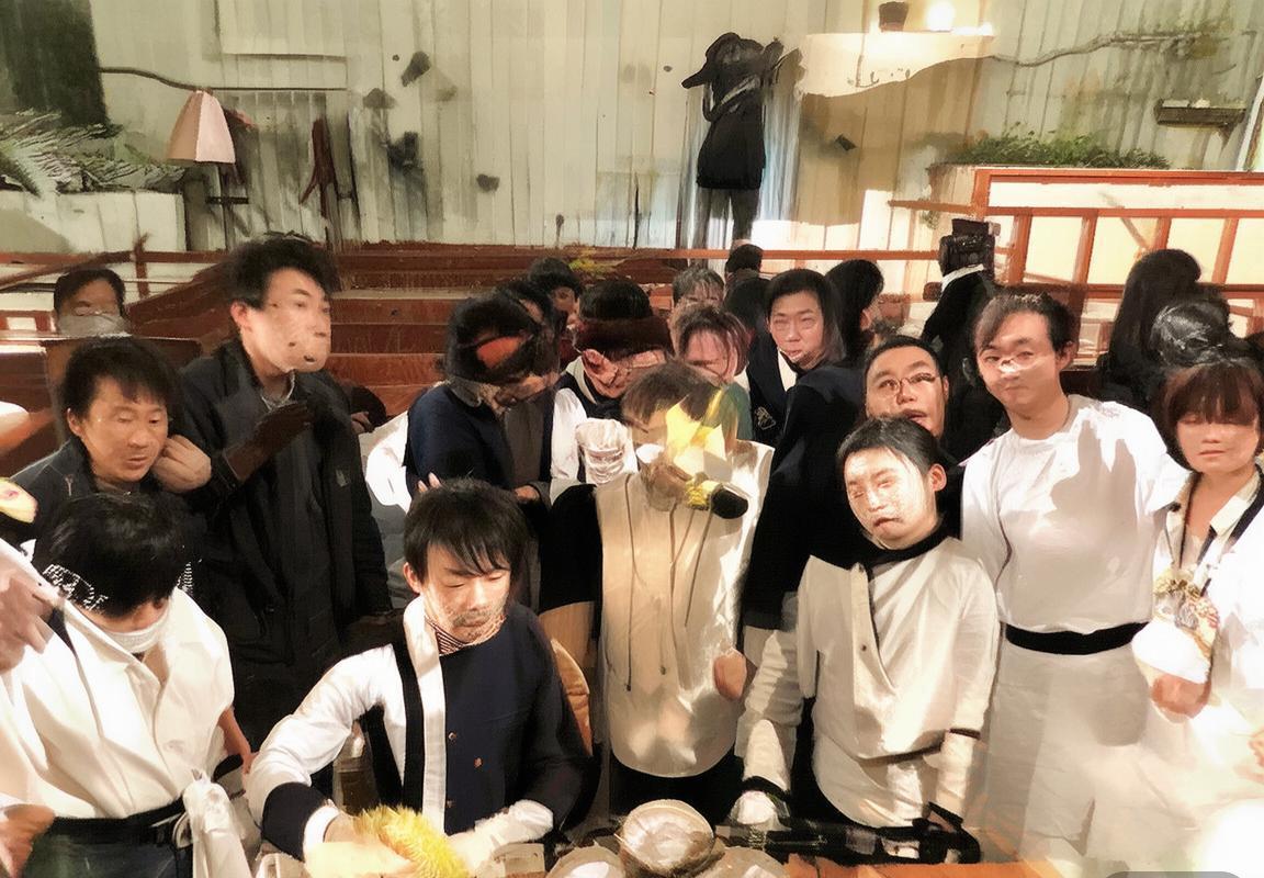 湖人队新气象：勒布朗·詹姆斯转型引领，奥斯汀·里夫斯崛起成核，关键鹈鹕对决前瞻