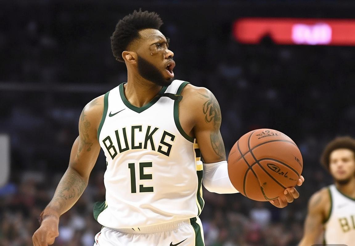 雄鹿首发阵容调整：AJ·格林升任小前锋，凭超高三分命中率助力字母哥利拉德